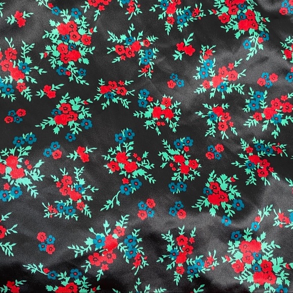 Jezebel Red and Black Floral Lingerie Set - Picture 7 of 14